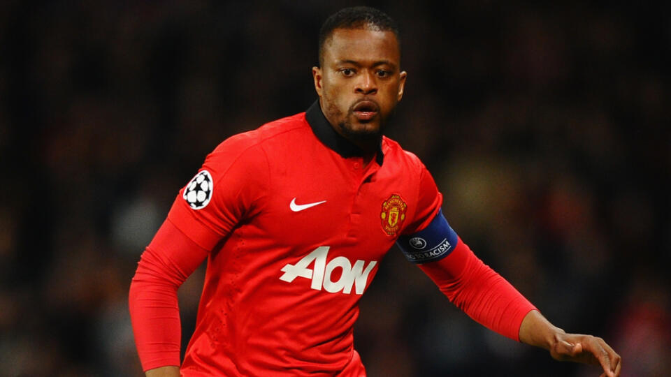 Bývalý francúzsky futbalový reprezentant Patrice Evra (38) sa rozhodol ukončiť kariéru. Legenda Manchestru United by sa v budúcnosti chcela uplatniť ako tréner.