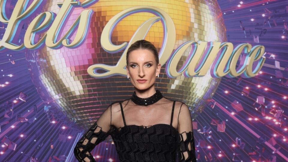 Adela Vinczeová ohúrila v priesvitných šatách. Boli z najnovšej kolekcie Fera Mikloška.