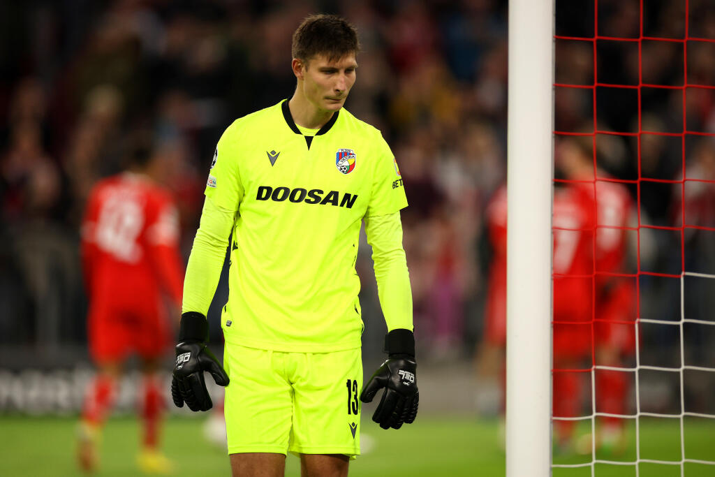 Marián Tvrdoň v zápase proti Bayernu Mníchov.