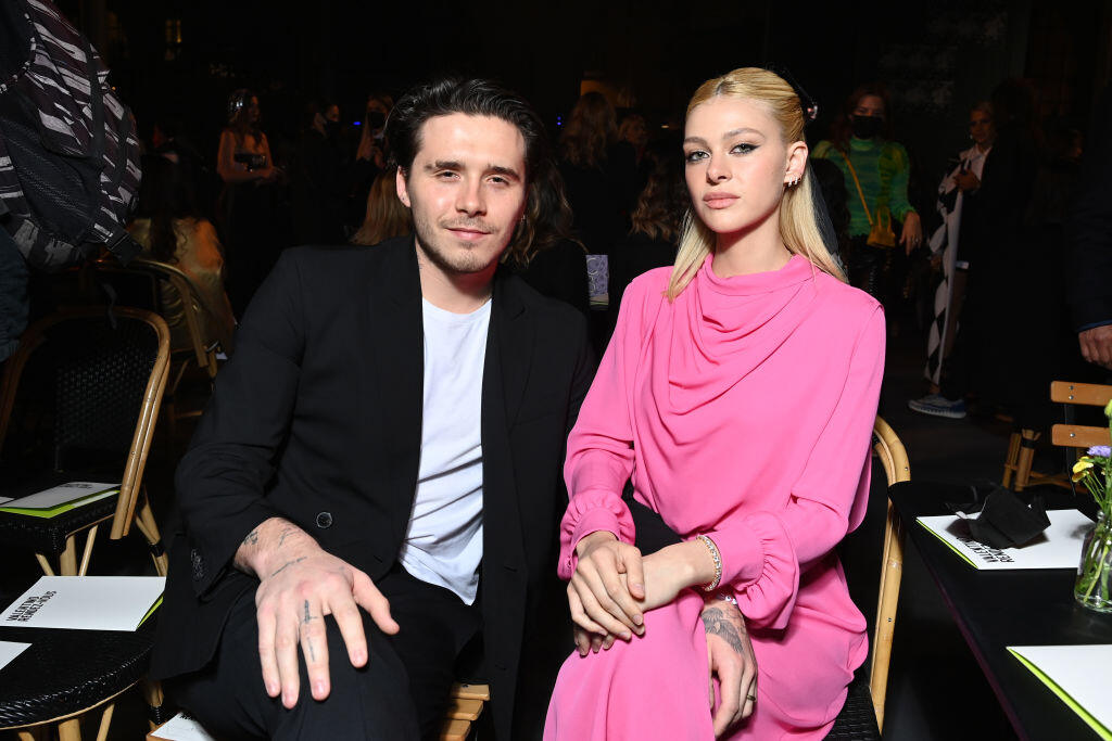 Brooklyn Peltz Beckham a jeho manželka Nicola Peltz Beckham.