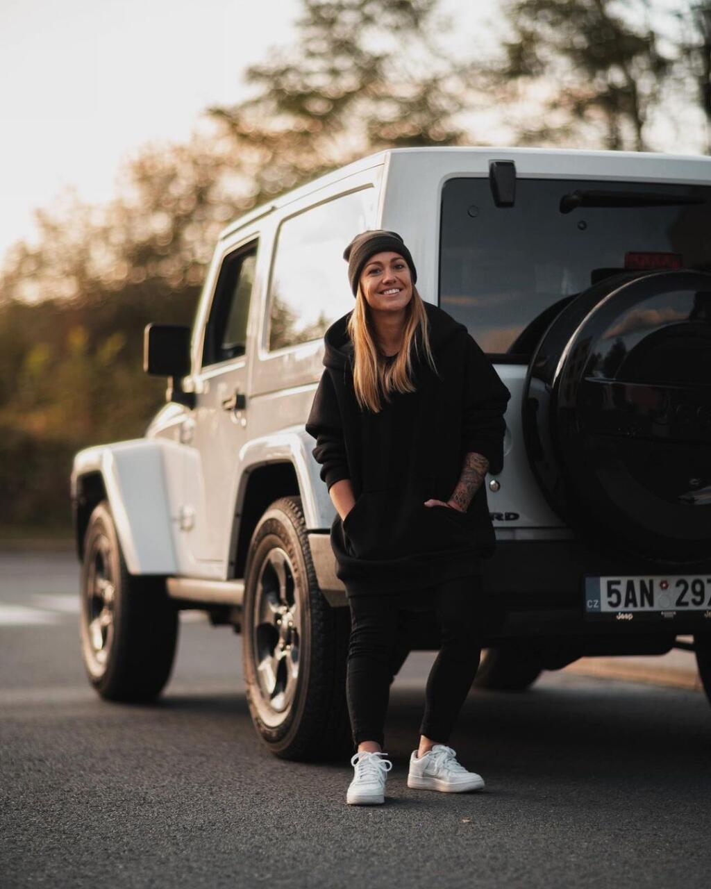 Barbora Mlejnková urobila prvý krok a pozval brankárku na rande.