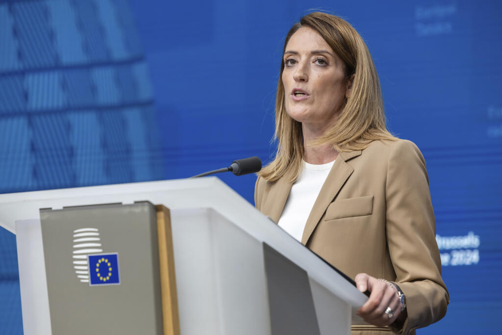 KK28 Brusel - Šéfka Európskeho parlamentu Roberta Metsolová hovorí počas tlačovej konferencie v prvý deň dvojdňového summitu EÚ 27. júna 2024 v Bruseli. Vo štvrtok sa začal v Bruseli dvojdňový summit EÚ, na ktorom budú lídri únie riešiť viaceré politické a ekonomické témy vrátane vojny na Ukrajine, pričom by mali schváliť aj mená kandidátov na najvyššie funkcie v inštitúciách EÚ. FOTO TASR/AP
European Parliament President Roberta Metsola speaks during a media conference at an EU summit in Brusse