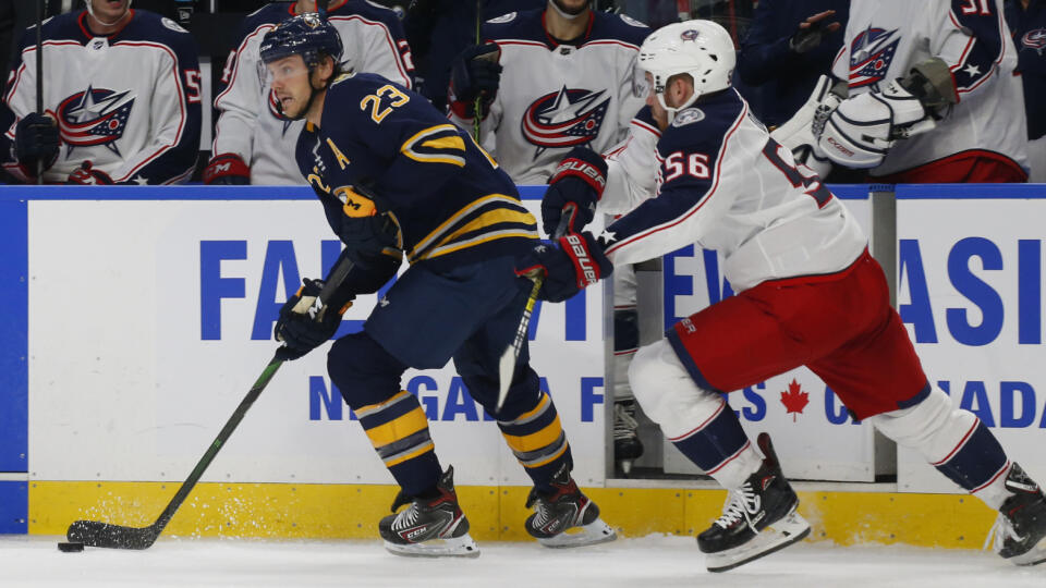 Klub zámorskej hokejovej NHL Columbus Blue Jackets poslal na farmu slovenského útočníka Marka Daňa.