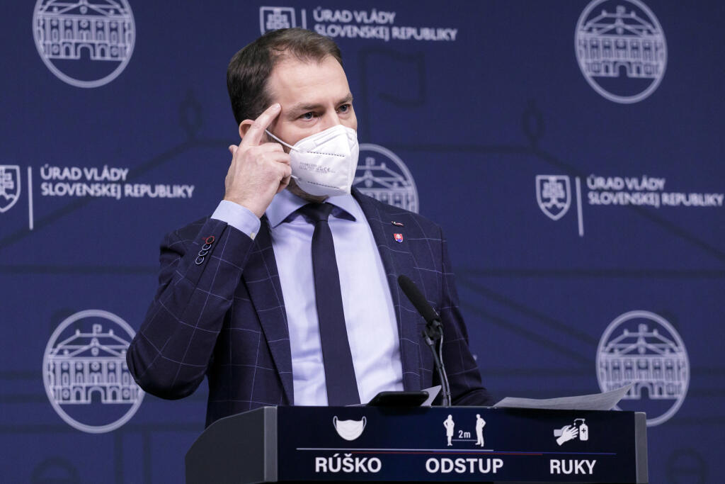 Na snímke podpredseda vlády a minister financií SR Igor Matovič (OĽaNO) počas tlačového brífingu na tému Sputnik V,  dosť bolo klamstiev v Bratislave 15. apríla 2021. FOTO TASR - Dano Veselský