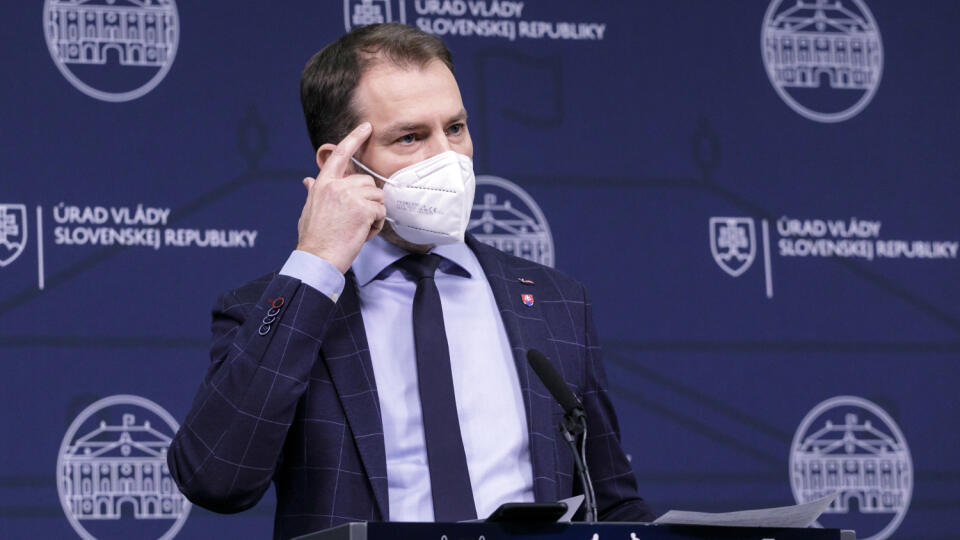 Na snímke podpredseda vlády a minister financií SR Igor Matovič (OĽaNO) počas tlačového brífingu na tému Sputnik V, dosť bolo klamstiev v Bratislave 15. apríla 2021. FOTO TASR - Dano Veselský