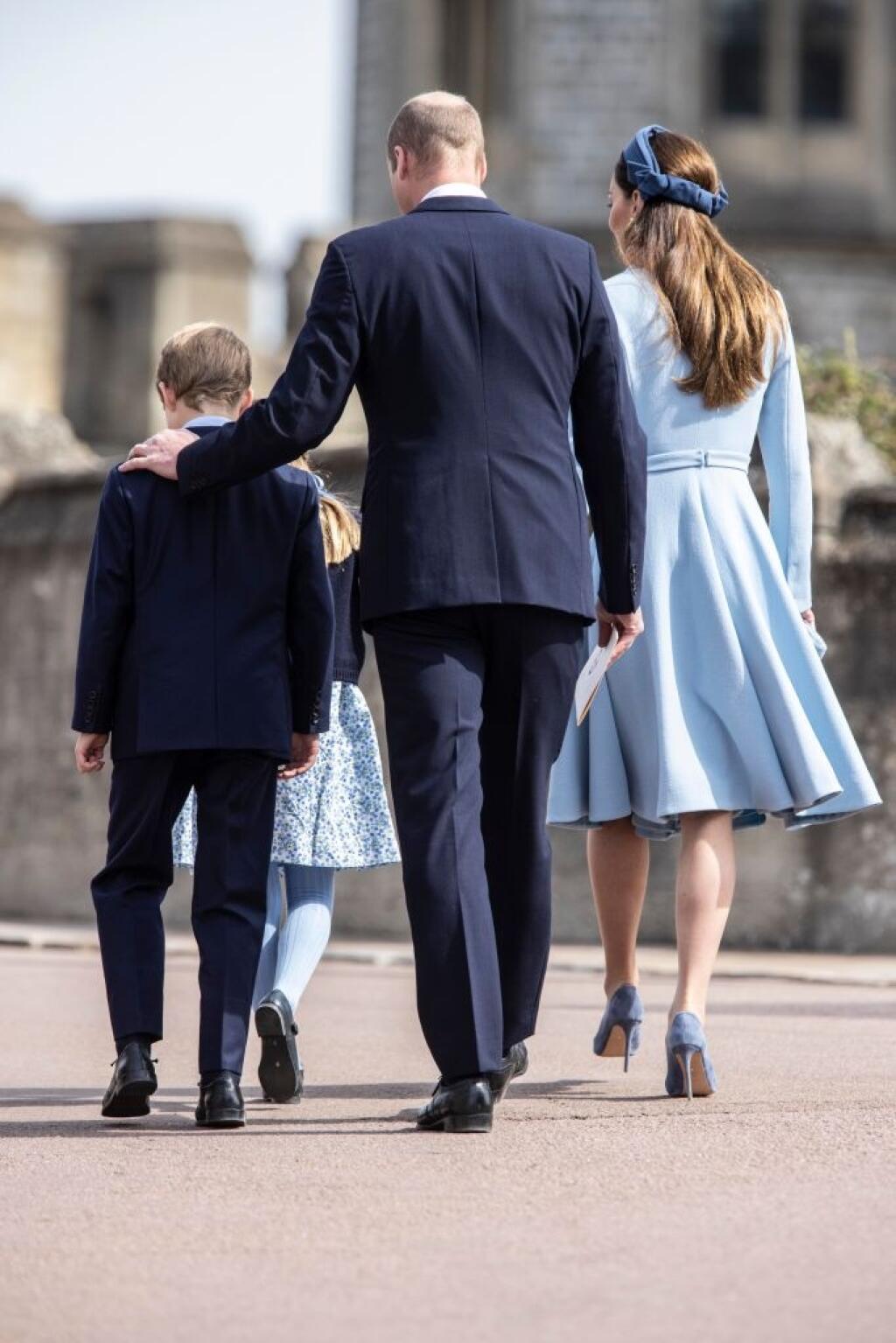 Vojvodkyňa Kate a princ William vzali svoje deti na bohoslužbu. Krásne sa zladili, pristalo im to spolu. Rodinka ako zo žurnálu!