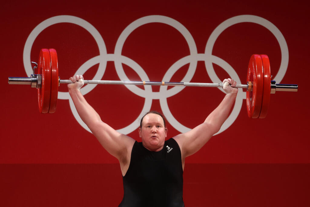 Laurel Hubbardová pri svojej premiére na olympiáde medzi ženami pohorela. Vo finále nemala ani jeden platný pokus a na medailu tak ani nemohla pomyslieť.
