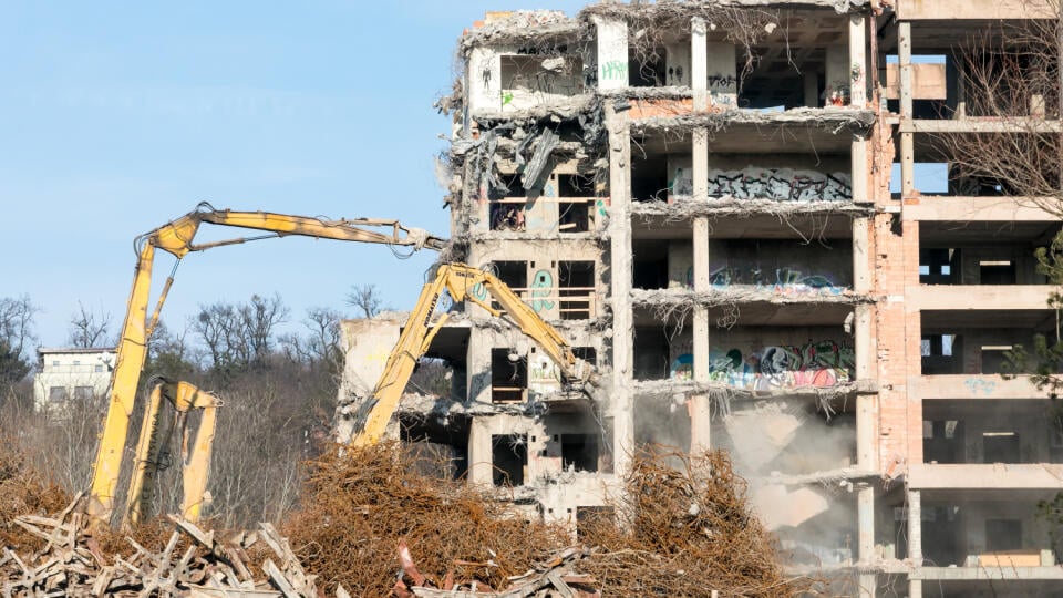 obhliadka staveniska na Rázsochách v Bratislave búracie práce