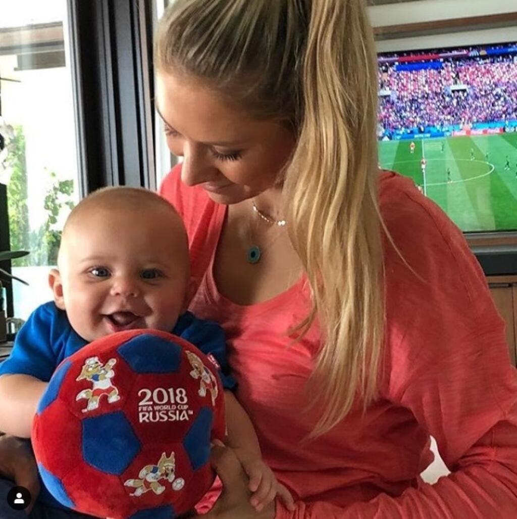 Rodičovstvo si užívajú: Anna Kurnikovová a Enrique Iglesias sú rodičmi 3-ročných dvojičiek Lucy a Nicholasa.