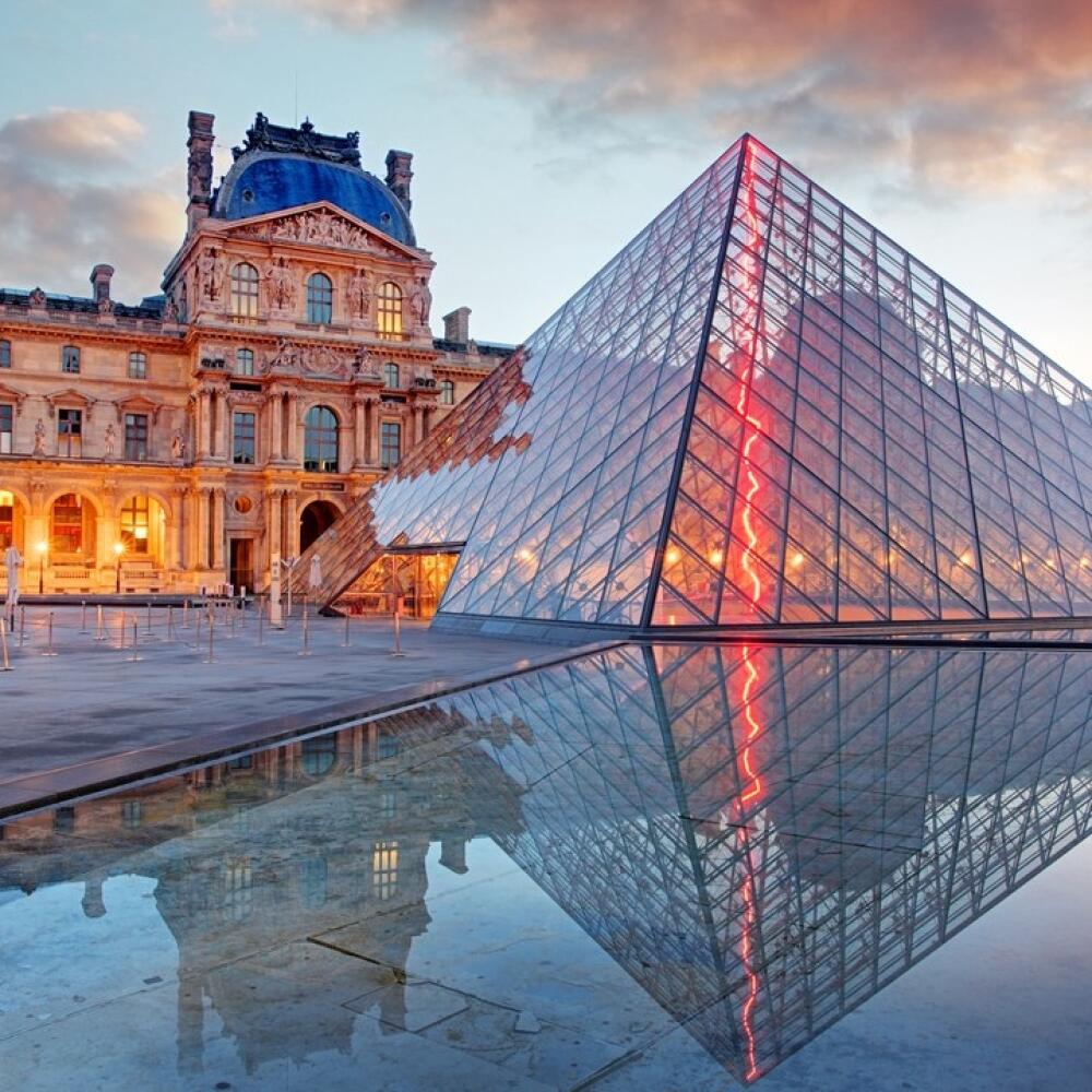 Louvre Paríž