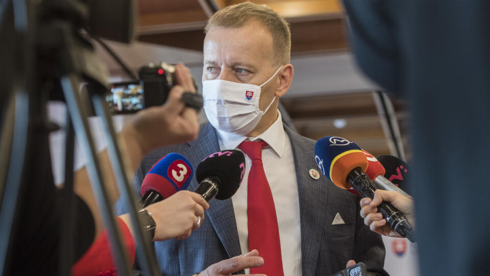 Na snímke predseda parlamentu SR Boris Kollár (Sme rodina) počas brífingu s novinármi po poslaneckom grémiu v budove NR SR 23. októbra 2020 v Bratislave. FOTO TASR - Martin Baumann