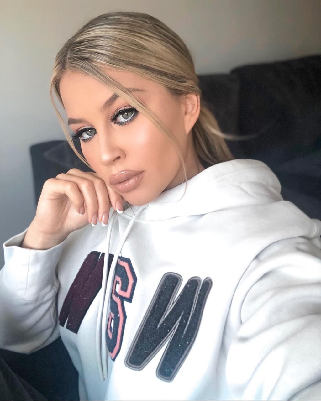 Krásna Ksenija pochádza zo Srbska a za Erikom sa prisťahovala do Poľska.