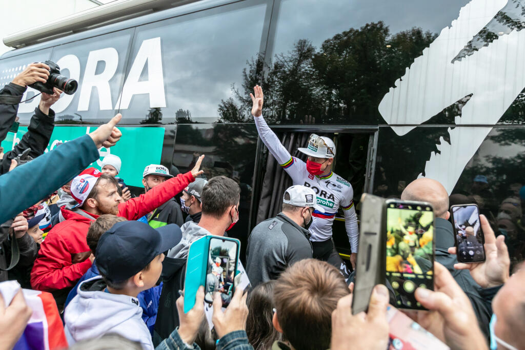Na snímke je Peter Sagan počas druhej etapy cyklistických pretekov Okolo Slovenska s cieľom v Dolnom Kubíne.