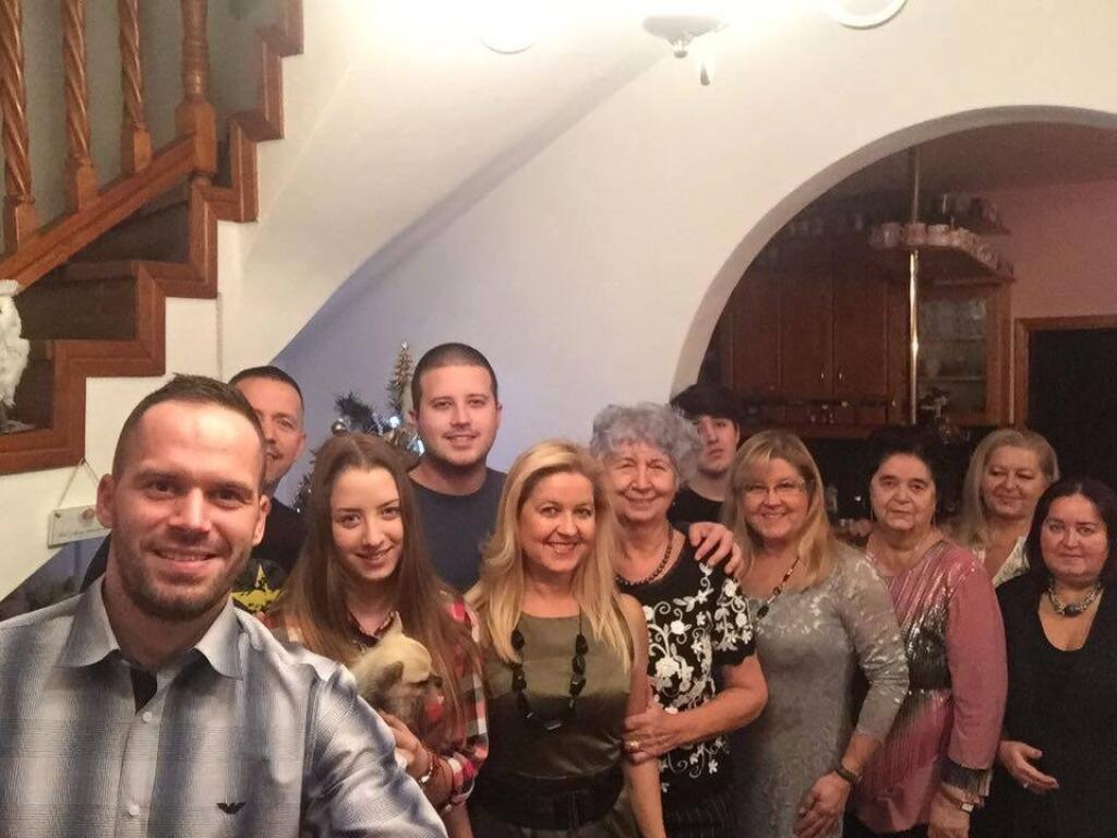 Rodina okolo Alexandry Pašekovej drží spolu aj v ťažkých časoch. Najbližšími sú jej sestra, mama a svokra.