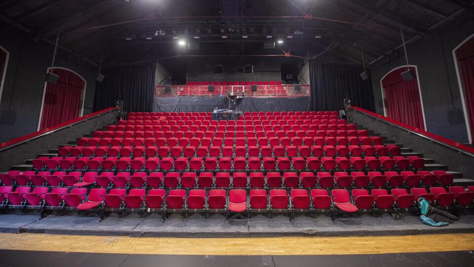 Divadlo Aréna, hľadisko