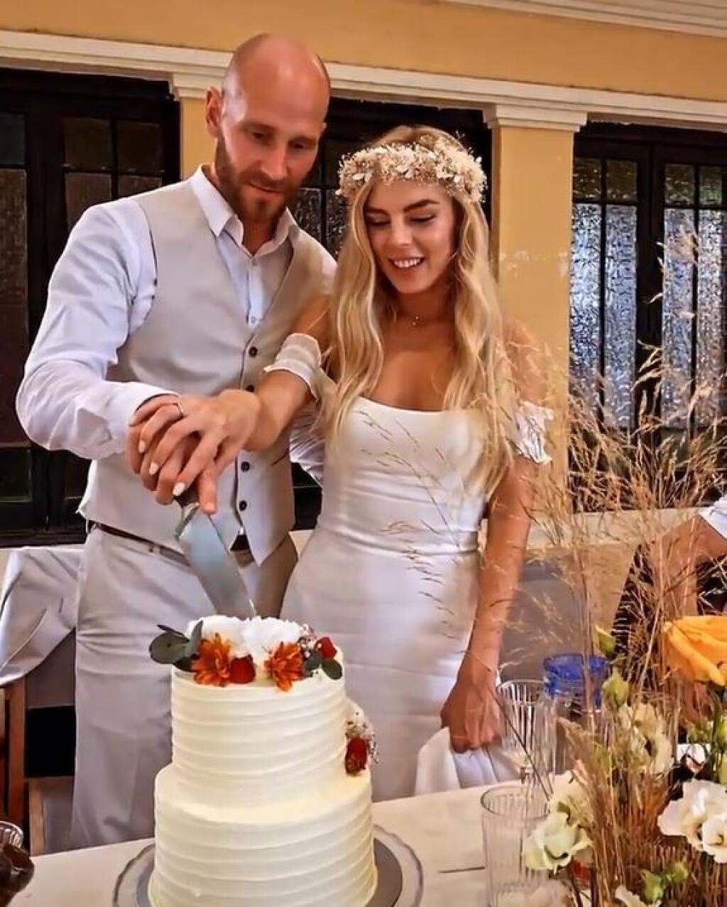 Nechýbalo ani spoločné krájanie torty.