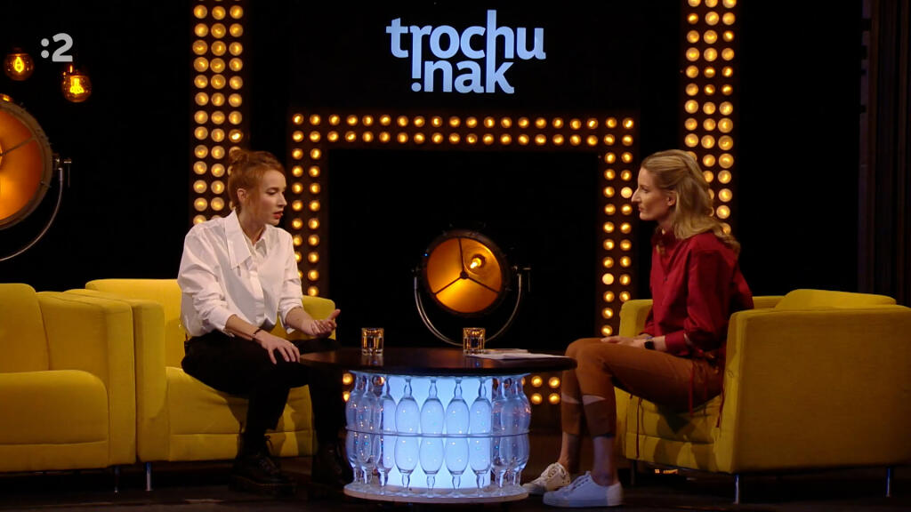Táňa Pauhofová v tolkšou Trochu inak s Adelou Vinczeovou.