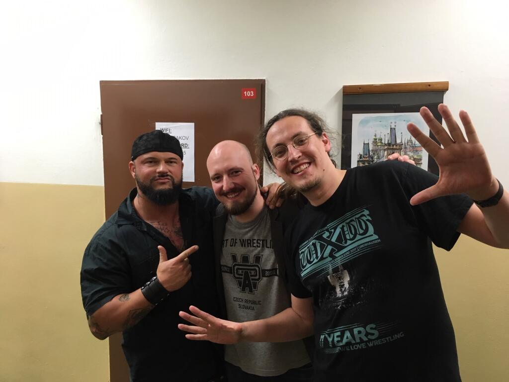 Krupár prznáva, že okrem slovenských a českých zápasníkov majú na karte predovšetkým zahraničných wrestlerov.