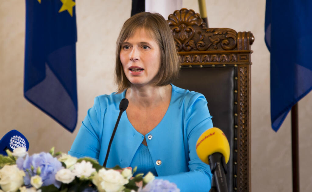 Estónska televízia nechala divákov o polnoci nečakane bez hymny