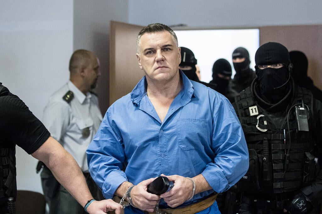 Nie všetkým rodákom Černáka sa pozdáva nakrúcanie filmu o vrahovi, ktorý si už možno ani sám nepamätá, koľkých ľudí zniesol z tohto sveta.