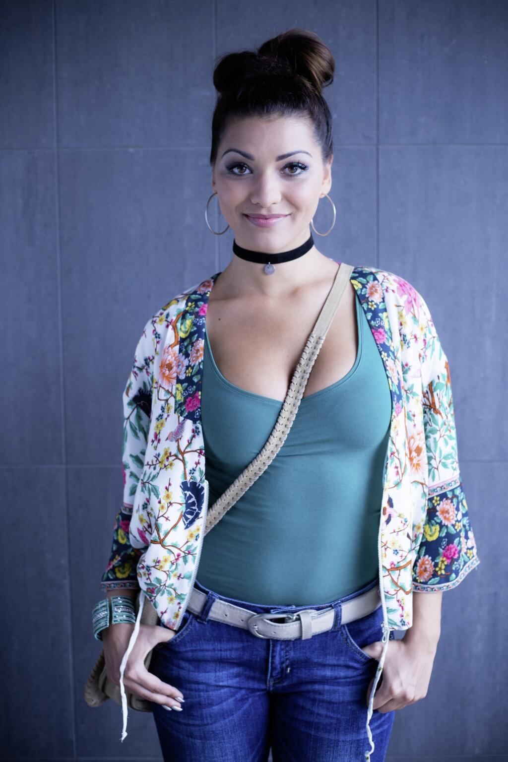 Šarközyová Dáša/Mamba Dasha