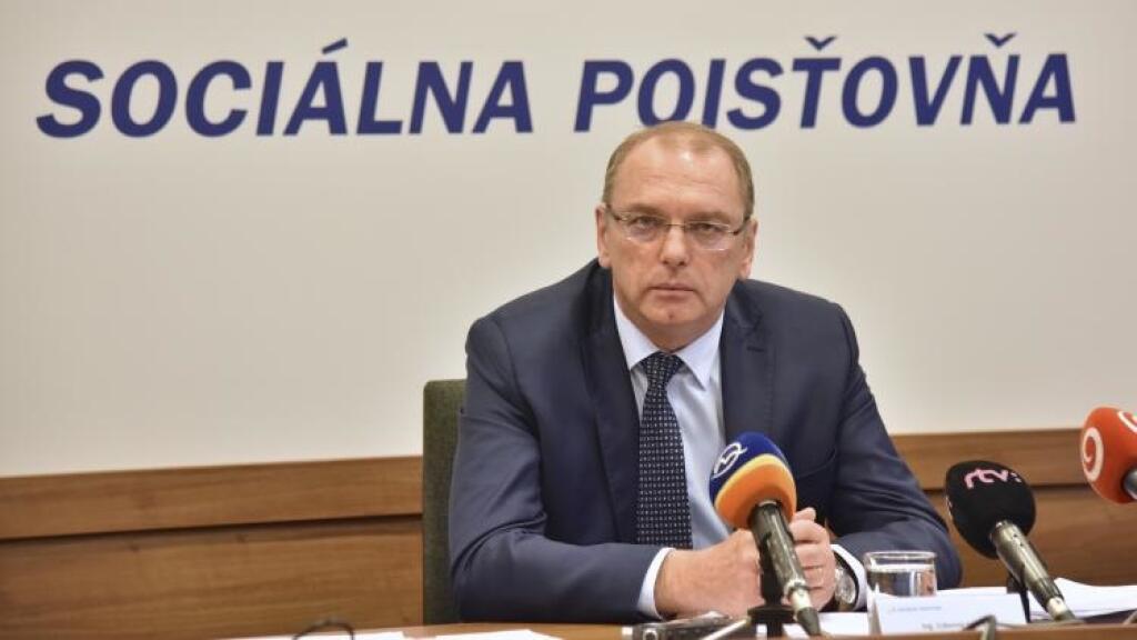 Bez analýzy a odbornej diskusie. Dankov minimálny dôchodok bude mať následky