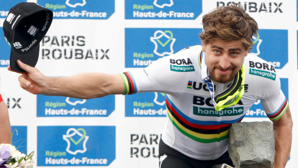 KK62 Roubaix - Slovenský cyklista Peter Sagan triumfoval na treťom monumente sezóny, 116. ročníku Paríž - Roubaix 8. apríla 2018 v Roubaixe.