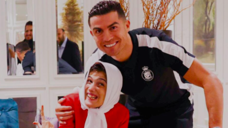 Ronaldo ukázal obrovské srdce a umelkyni splnil veľký sen.