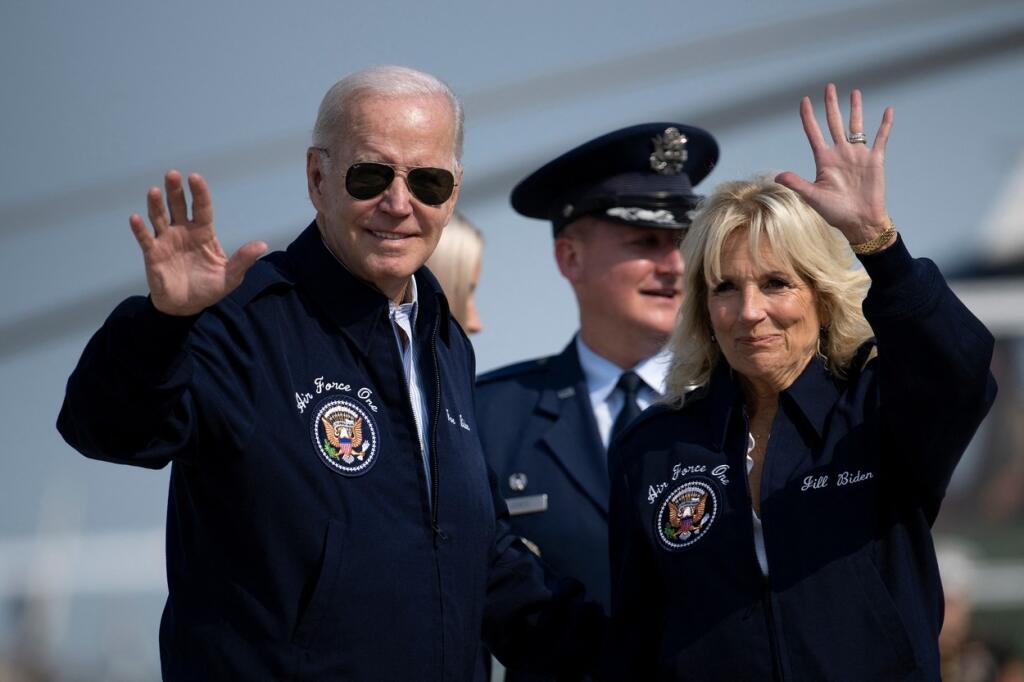 Americký prezident Joe Biden s prvou dámou Jill Bidenovou pricestovali do Londýna na pohreb kráľovnej Alžbety II.