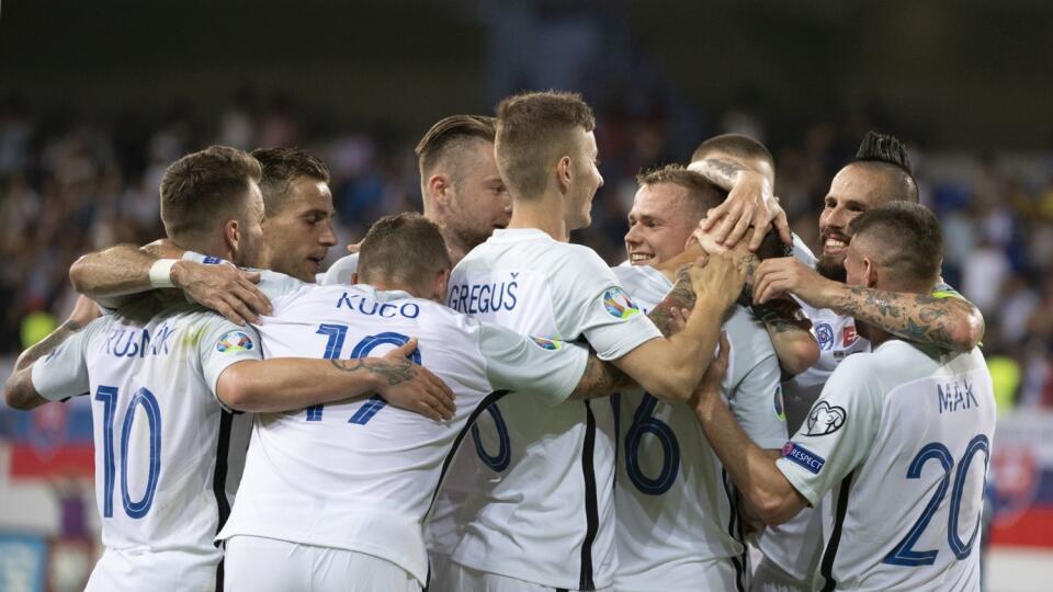 Slovenských reprezentantov sme hodnotili školským systémom, pričom najlepšou známkou je jednotka a najhoršou päťka. Pozrite sa, ako naši chlapci dopadli.