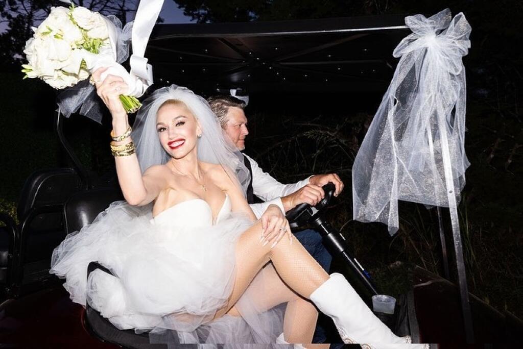 Prvé fotky zo svadby Gwen Stefani a Blakea Sheldona