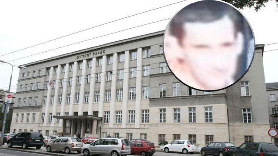 Justičný palác v Bratislave:
Tu si anjel smrti siahol na život.