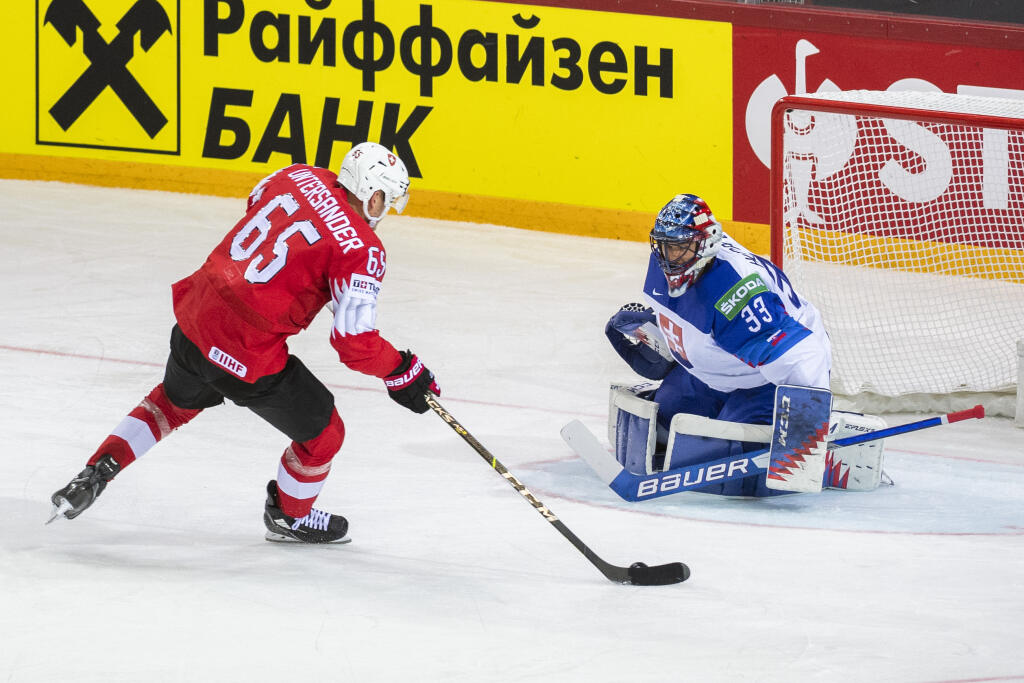 Július Hudáček po prílete na Slovensko skritizoval realizačný tím a ukončil reprezentačnú kariéru.