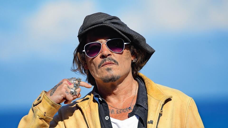 Niekdajší
sexsymbol
Johnny
Depp prišiel
o manželku,
povesť, úlohy aj
o rozprávkový
balík peňazí.