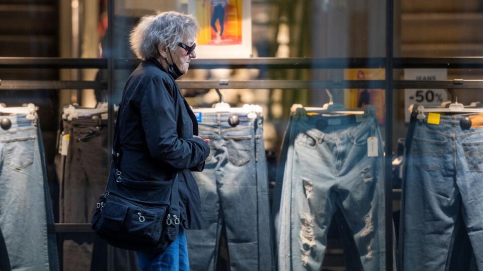 Hodiny pre seniorov sa rušia