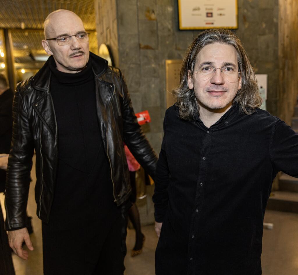 Juraj Mokrý sa najnovšie predstavil ako dramatický umelec v hre Oleanna
