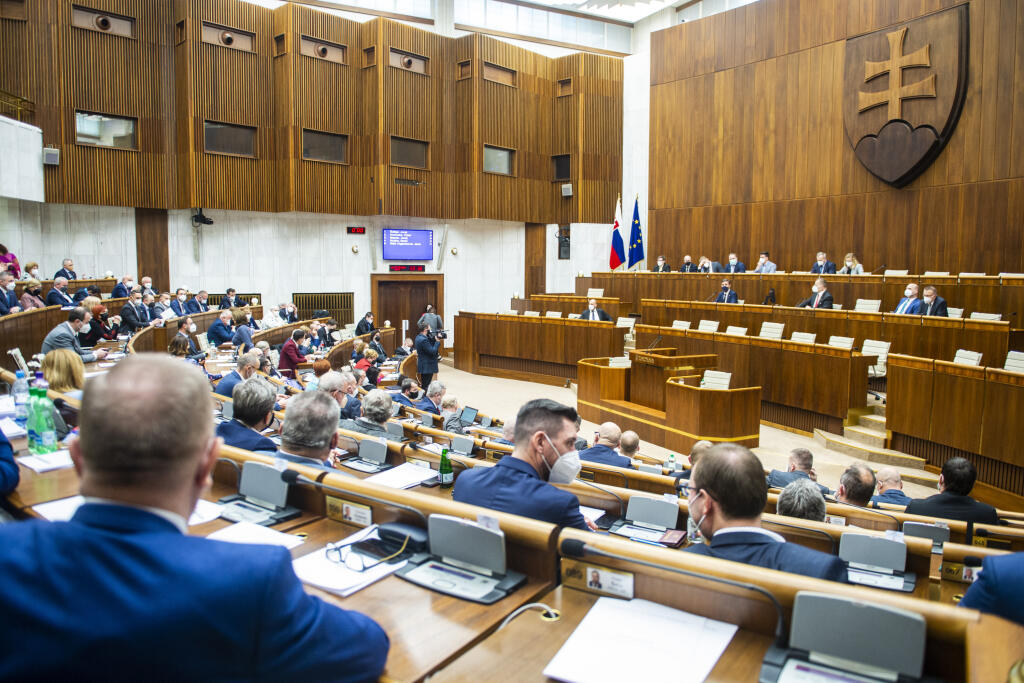 Na snímke rokovanie 57. schôdze Národnej rady SR v Bratislave 8. februára 2022. FOTO TASR - Jakub Kotian
