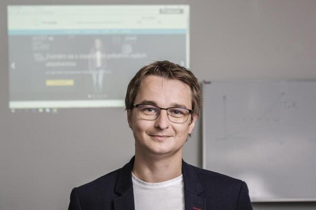 Pomáhajú nešťastným vysokoškolákom. A bojujú o prežitie
