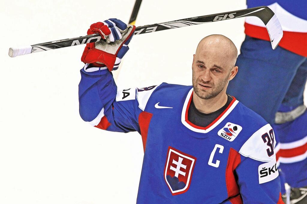 Pavol Demitra pri rozlúčke s reprezentáciou v máji 2011.