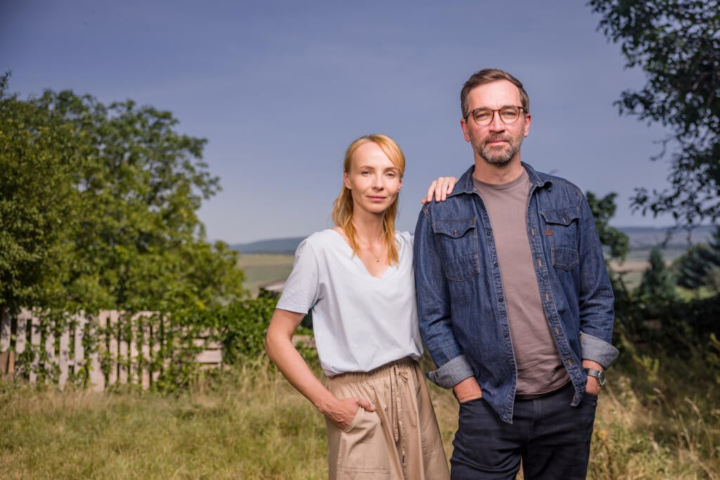 Jana Plodková a Ondřej Sokol v seriáli Vraždy v kraji.