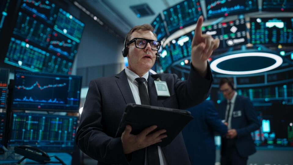 Stock,Exchange,Professional,Communicating,In,An,Open,Outcry,Method,On