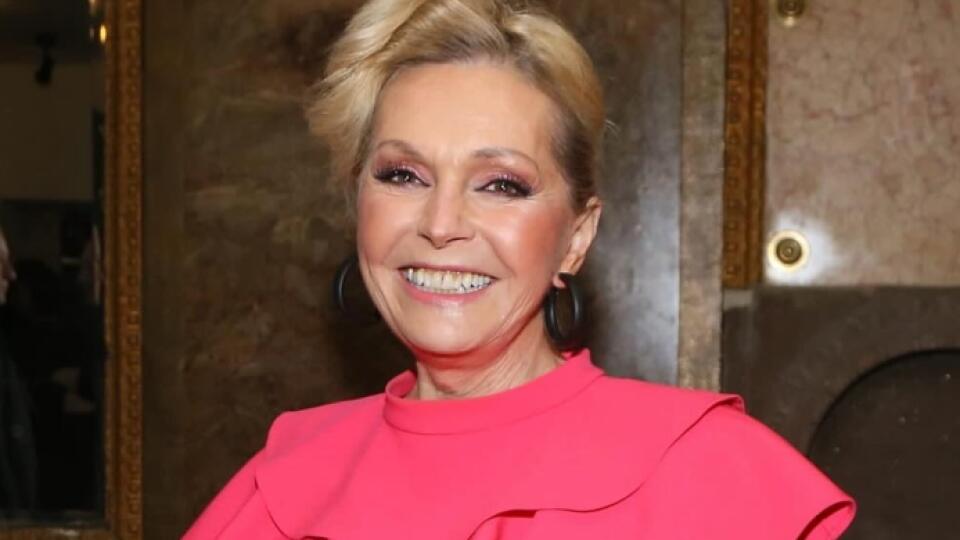 Helena Vondráčková je stále krásna žena