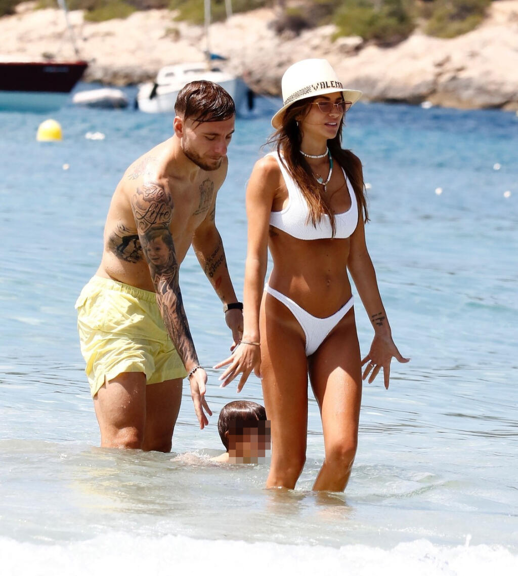 Immobile nestrážil len deti, ale aj svoju sexi manželku Jessicu.
