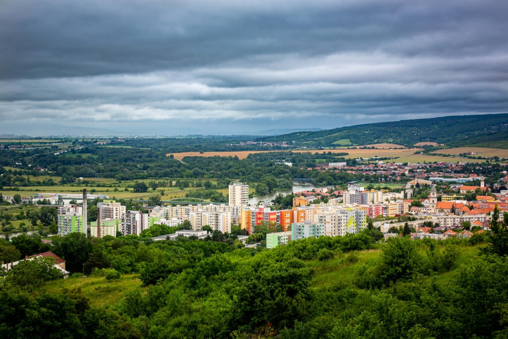 Na snímke panoráma mesta Hlohovec.