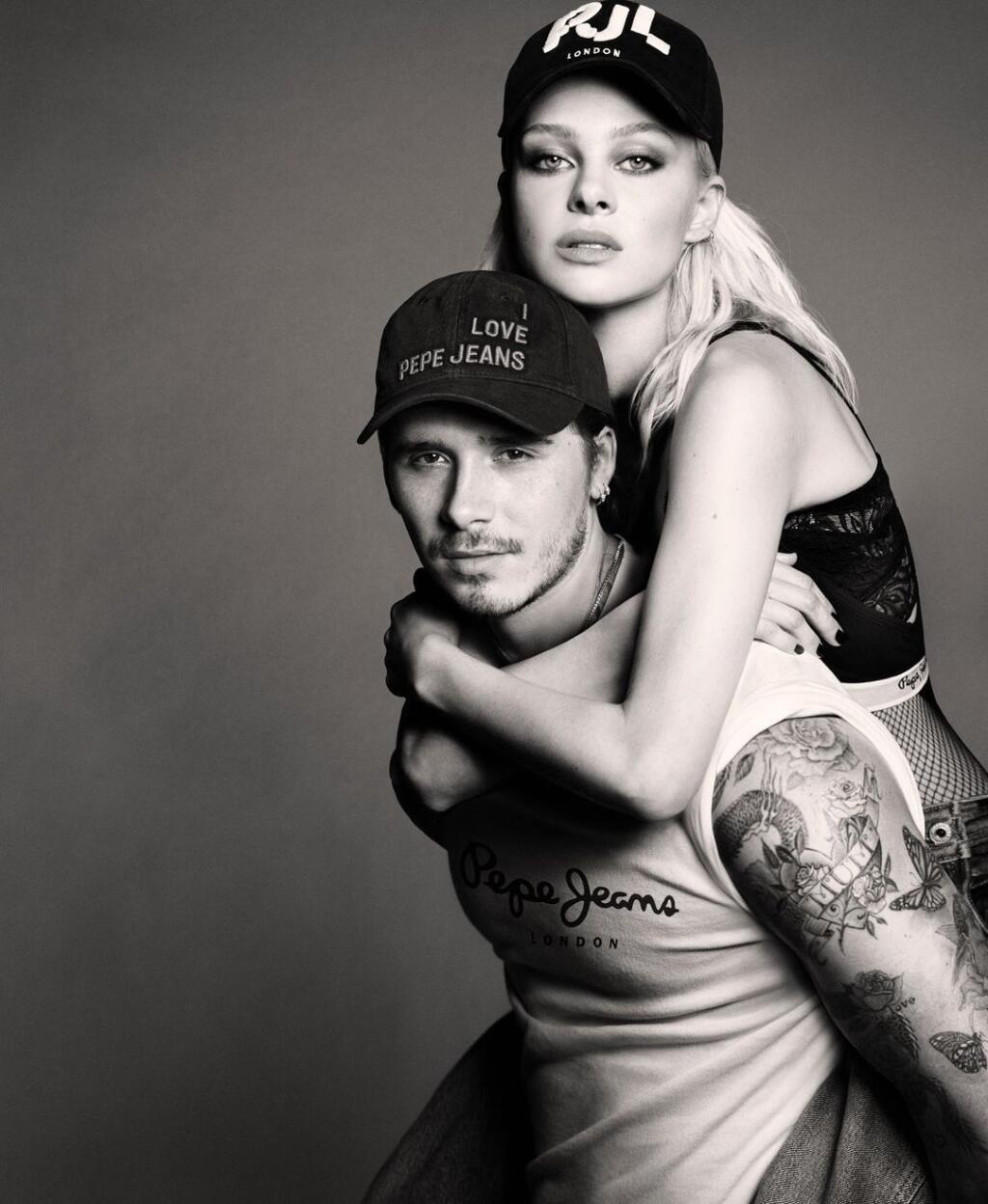 Brooklyn Beckham a Nicole Peltzová svoju lásku neskrývajú a takto ju ukazujú na sociálnych sieťach.