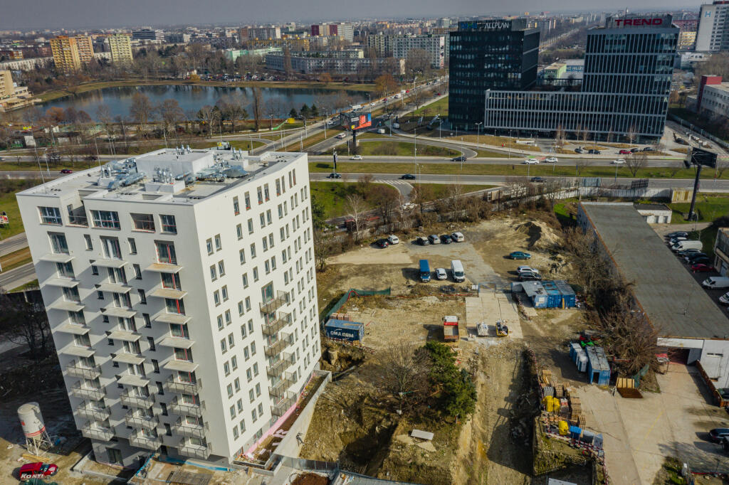 Na leteckej snímke developerský projekt Rozeta v Bratislave.