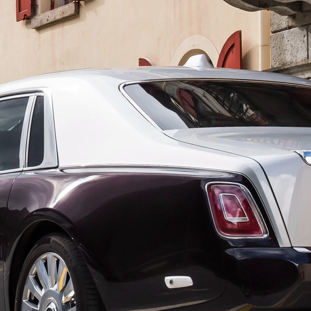 Rolls-Royce Phantom.