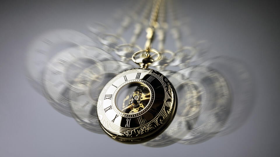 Hypnotism,Concept,,Gold,Pocket,Watch,Swinging,Used,In,Hypnosis,Treatment