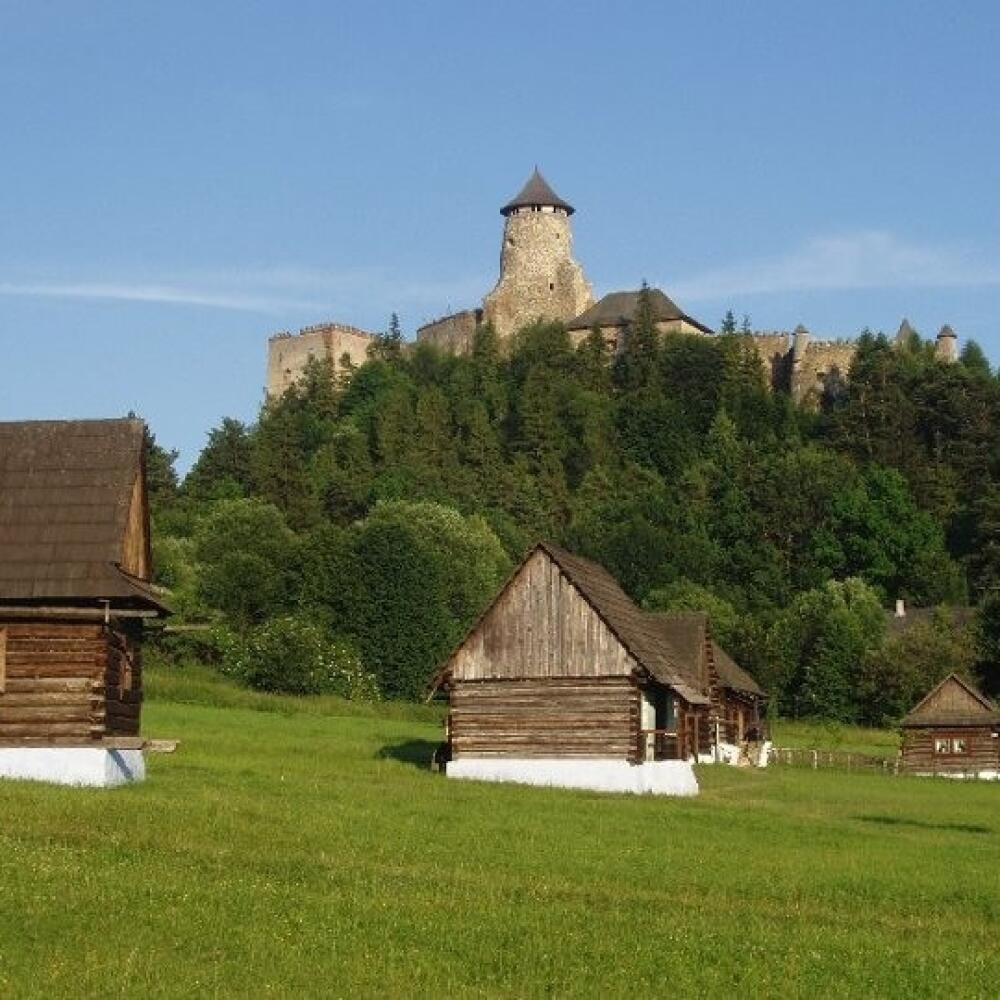 Hrad.