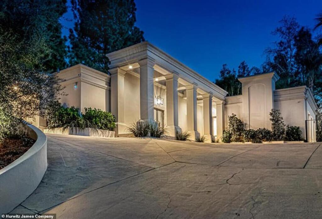 Luxusná vila v Beverly Hills je na predaj za 5,8 milióna eur.